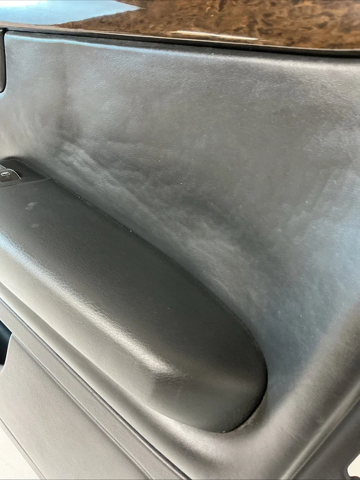 04-08 Panel puerta pasajero Audi S4 Quattro FR Foto 3 de 4