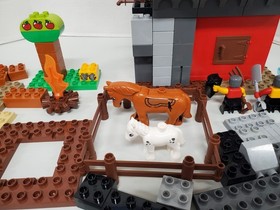 MOC Lego Duplo 4777 With Minifigures Knights Castle 2004 Retired Incomp + Extra