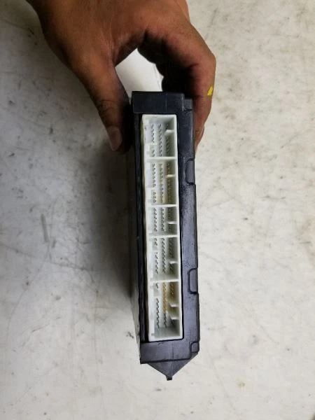 2004 LEXUS LS430 4.3L RWD AT AC AMP CONTROL MODULE ECM  Foto 3 de 4