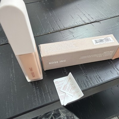 ROSE INC Softlight Luminous Hydrating Concealer - LX 080 Fair  Medium Tone