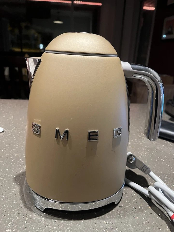 50's Retro Style 7 Cup Electric Water Kettle with Automatic Shutoff, Removabl... - Image 2 of 4