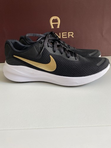 Nike Revolution 7  Damen Gr.40,5 Schwarz - Bild 1 von 9