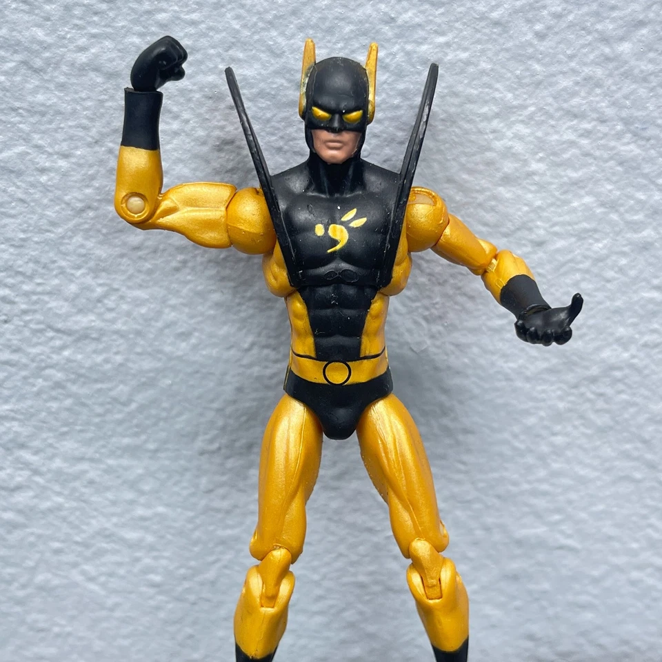Figura de acción Hasbro 2009 Marvel Universe Yellow Jacket 4" pulgadas Foto 4 de 4