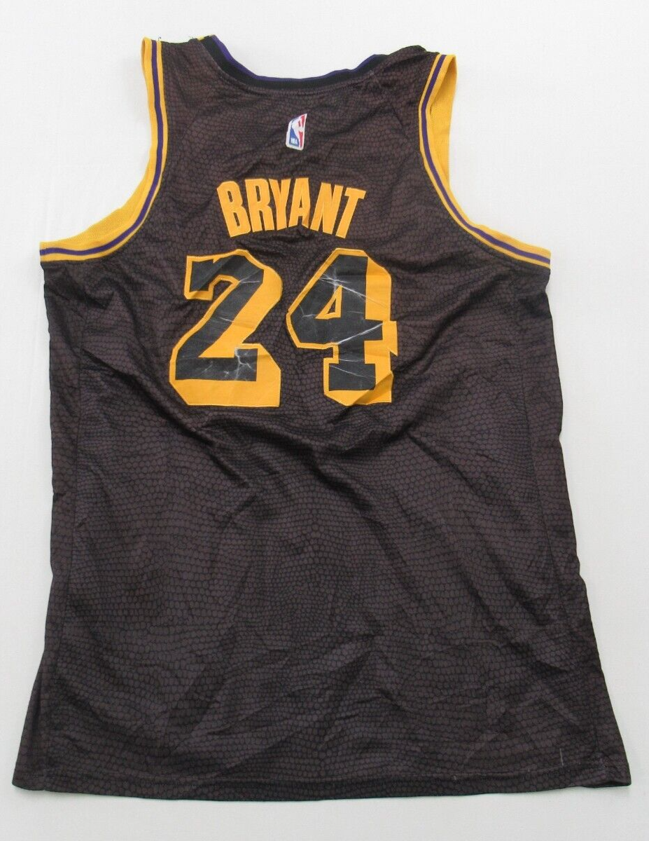 Nike Los Angeles Lakers Kobe Bryant Jersey Mens 52 REP 24 8