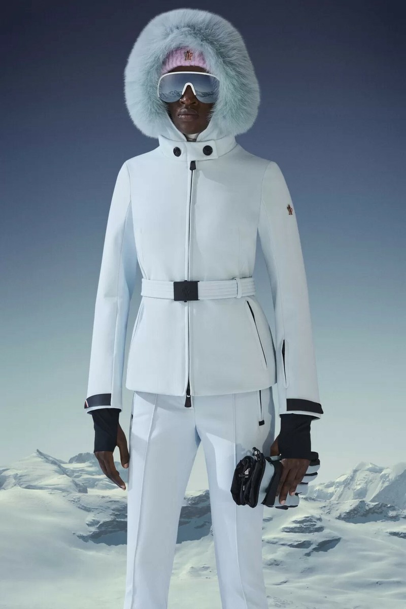 MONCLER GRENOBLE Bauges Down Jacket with Fox Fur size 2 MONCLER GRENOBLE Bauges Down Jacket with Fox Fur size 2