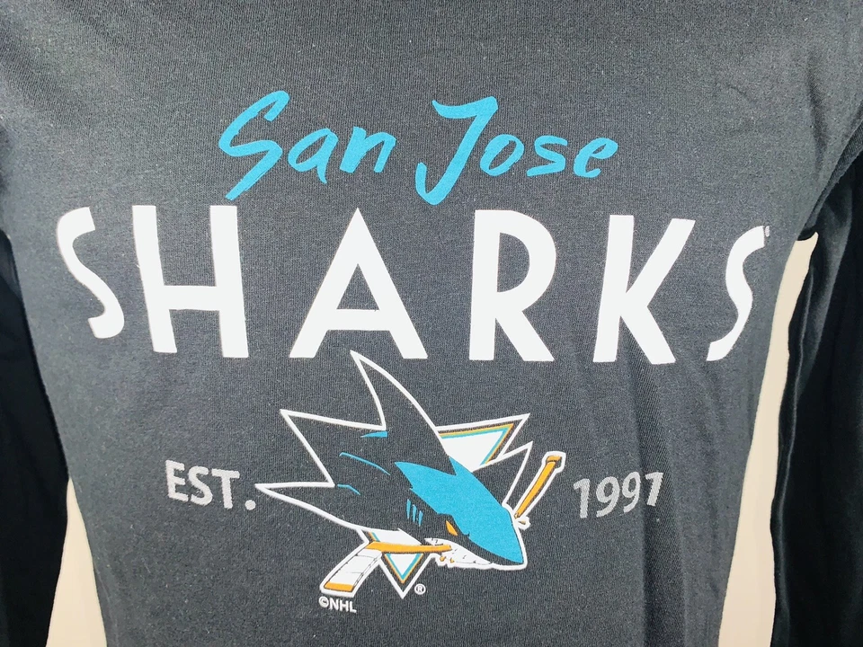 Camiseta para mujer Soft As A Grape San Jose Sharks negra con capucha manga larga XL Foto 2 de 4