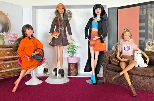 BARBIE Gold Label Signature BASICS MUSE Fashion CHIC  & Accessoires MATTEL