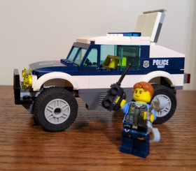 LEGO City LOT 60007 4432 High Speed Chase Elite Police Motorcycle Garbage Truck