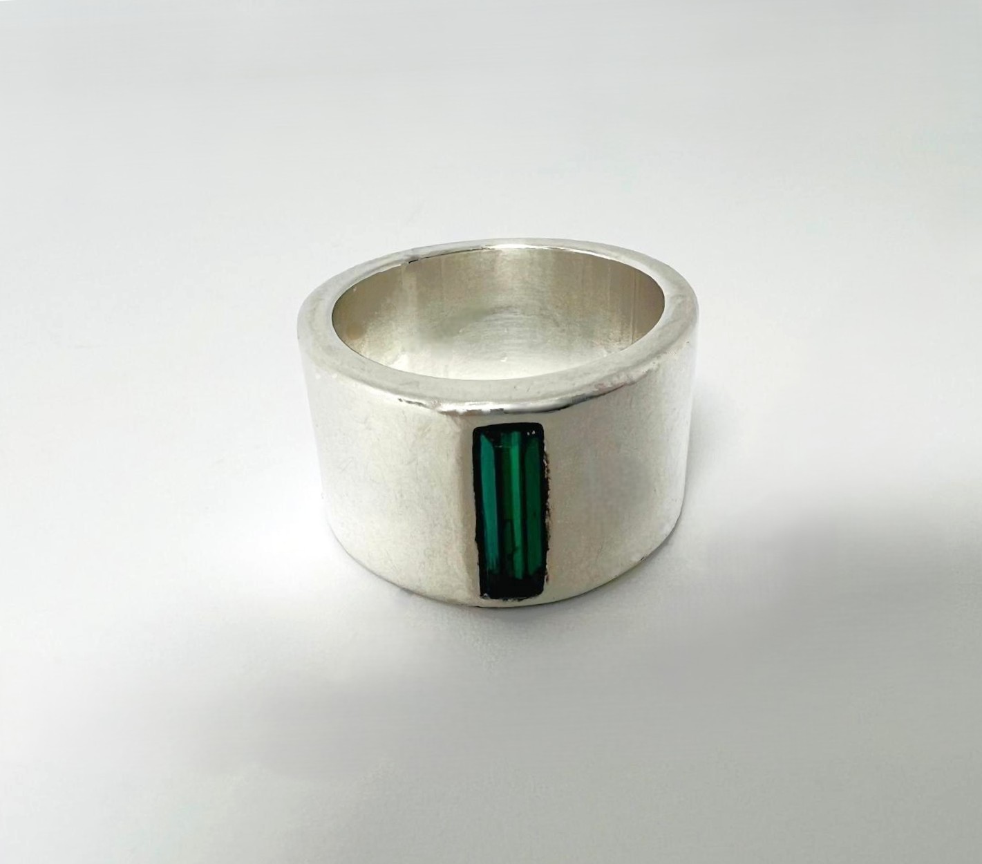 Solid 925 Silver Band Ring with Emerald Green Gla… - image 1