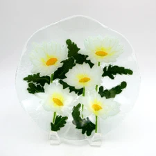Peggy Karr White Daisies Fused Glass Ruffled Bowl 8.5 inch Signed Floral Serving