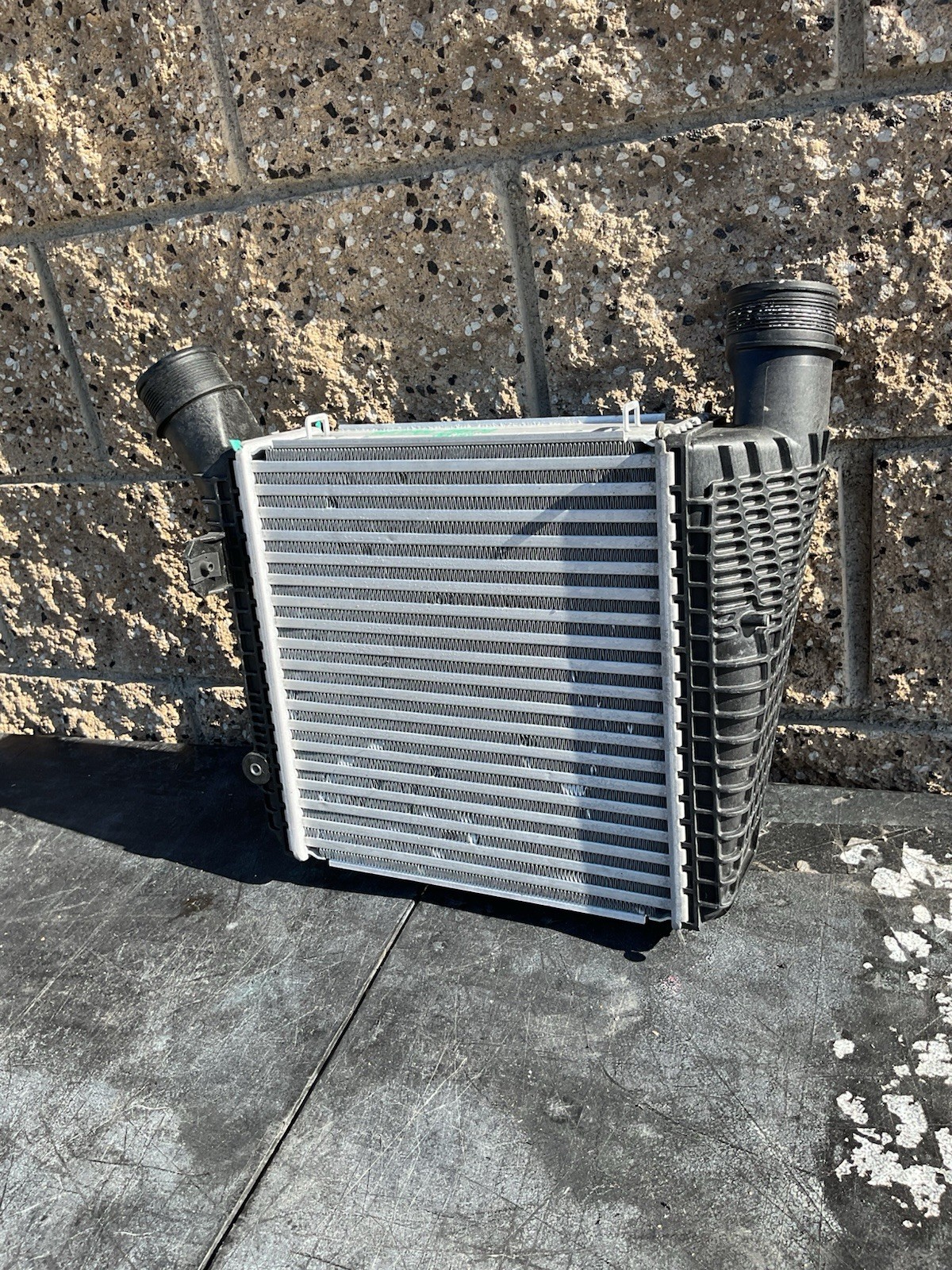 2019-2023 BENTLEY CONTINENTAL FLYING SPUR AIR INTERCOOLER RADIATOR USED OEM