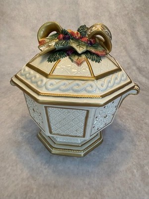 Fitz & Floyd Snowy Woods Small Tureen Covered Dish Gold Bow Christmas Vintage
