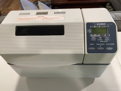 Zojirushi BBCC-X20 Bread Maker 2lb Loaf, 2 Paddles, 4 cookbooks Fantastic Bread!