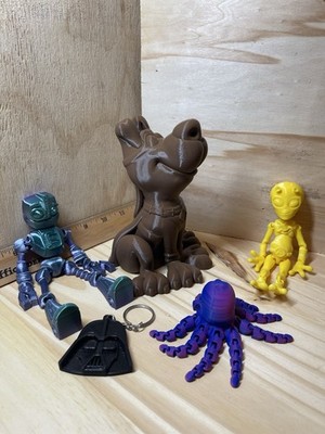 3D Printed Scooby Doo Figure With Robot Alien Octopus And Darth Vader Keychain
