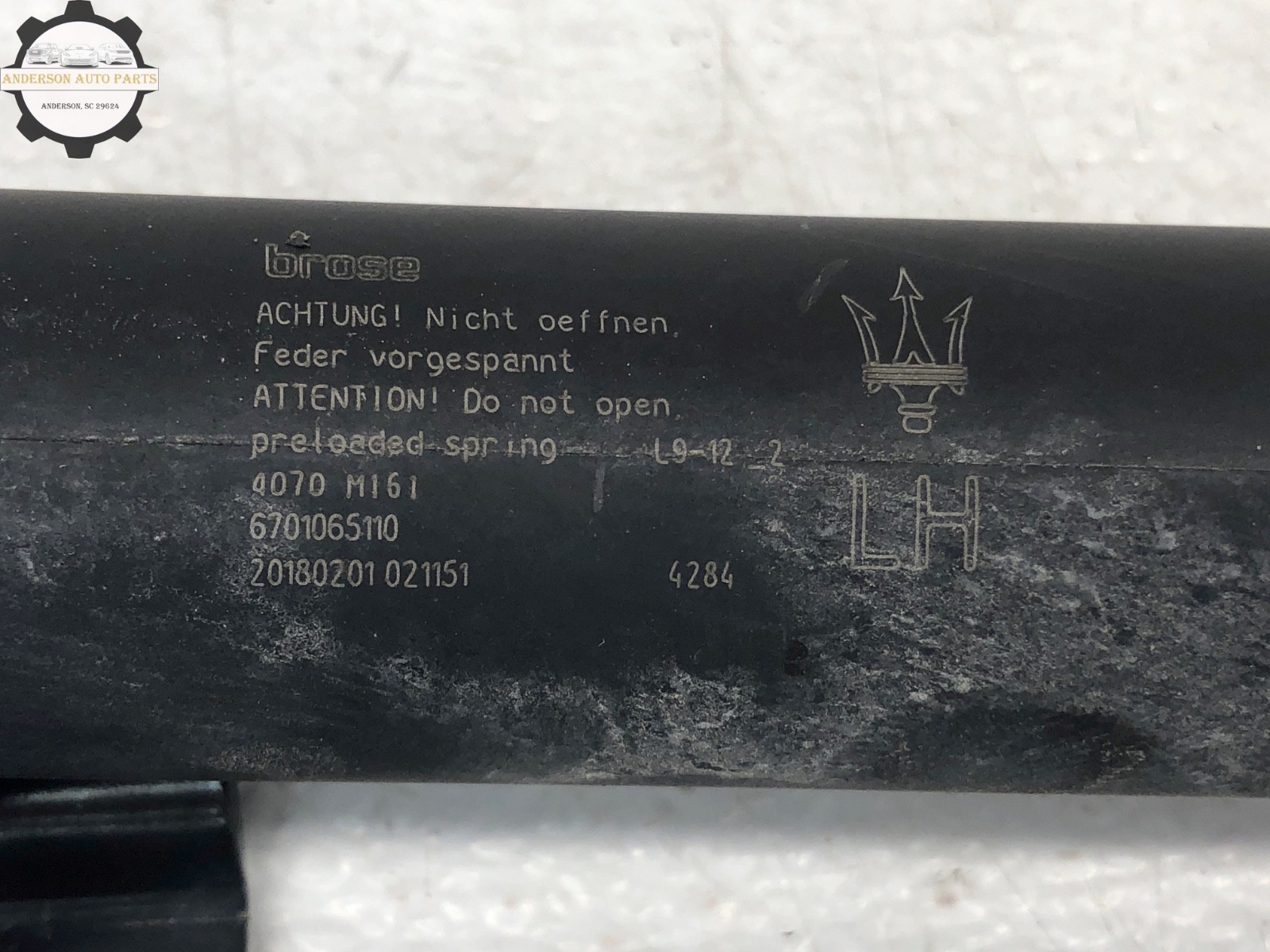 2017-2024 MASERATI LEVANTE LEFT DRIVE REAR TRUNK LIFT SUPPORT STRUT CYLINDER OEM