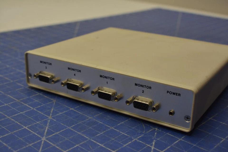 AC057A / DIVISOR DE VIDEO VGA / CAJA NEGRA Foto 3 de 4