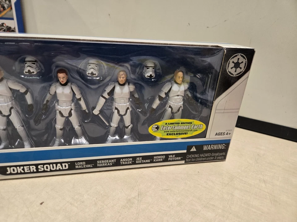 Figura de acción Hasbro Star Wars Joker Squad Stormtrooper 2,36 pulgadas SELLADA Foto 3 de 4