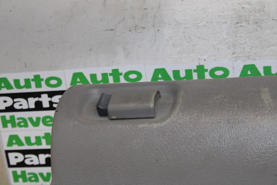 95-98 OBS Chevy CK1500 2500 3500 Suburban Tahoe - Conjunto de guantera gris OEM  Foto 3 de 4