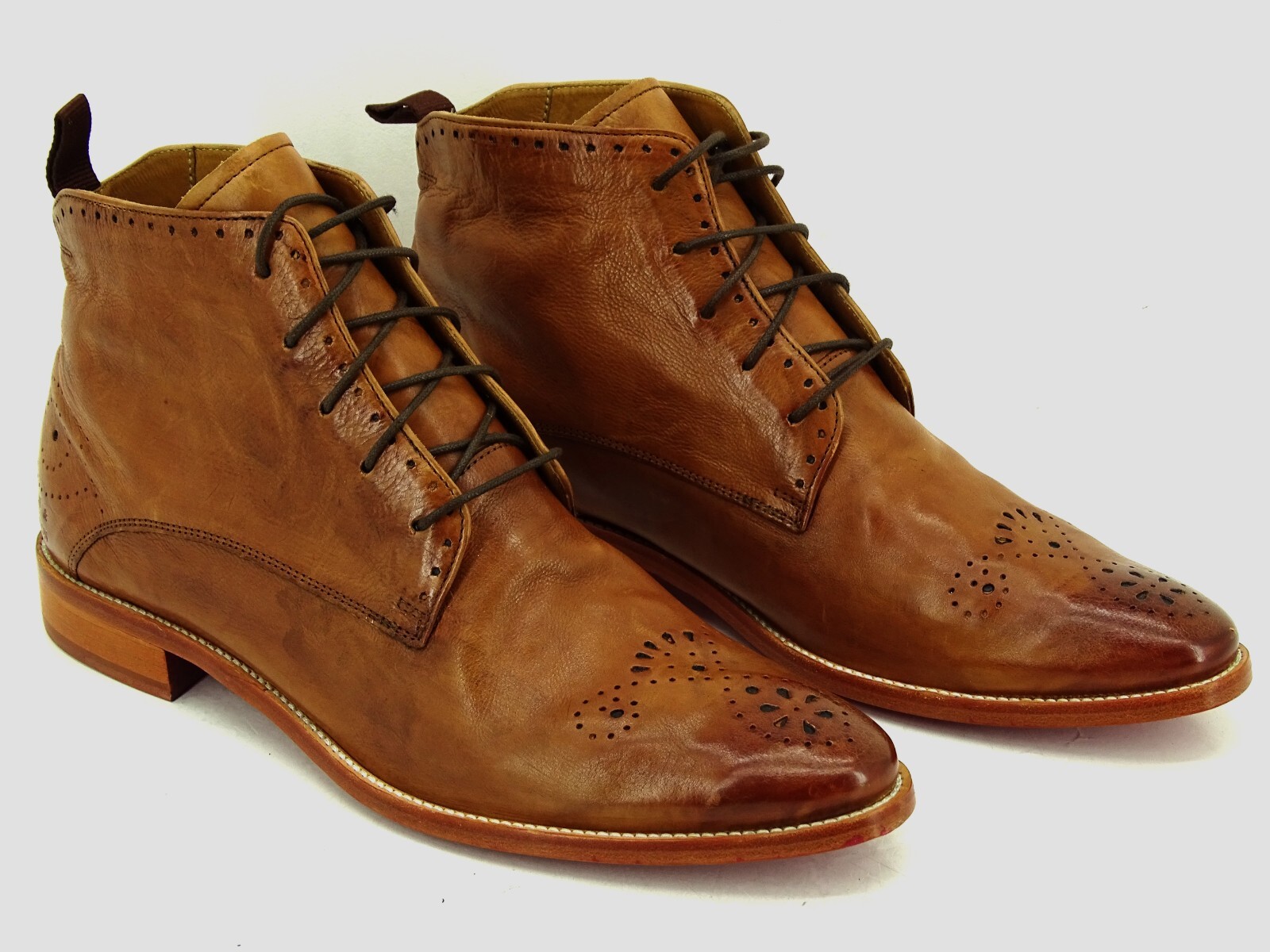 taille melvin et hamilton