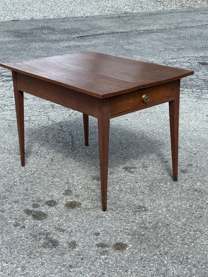 antiguo cajón de mesa de nogal Hepplewhite país 1810 taberna granja soporte de trabajo Foto 2 de 4