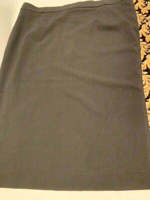 Escada women s Black wool crepe classic skirt size 38