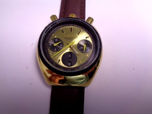 Citizen Chronograph Mens Watch Bullhead 8110 Gold Dial Day & Date Leather