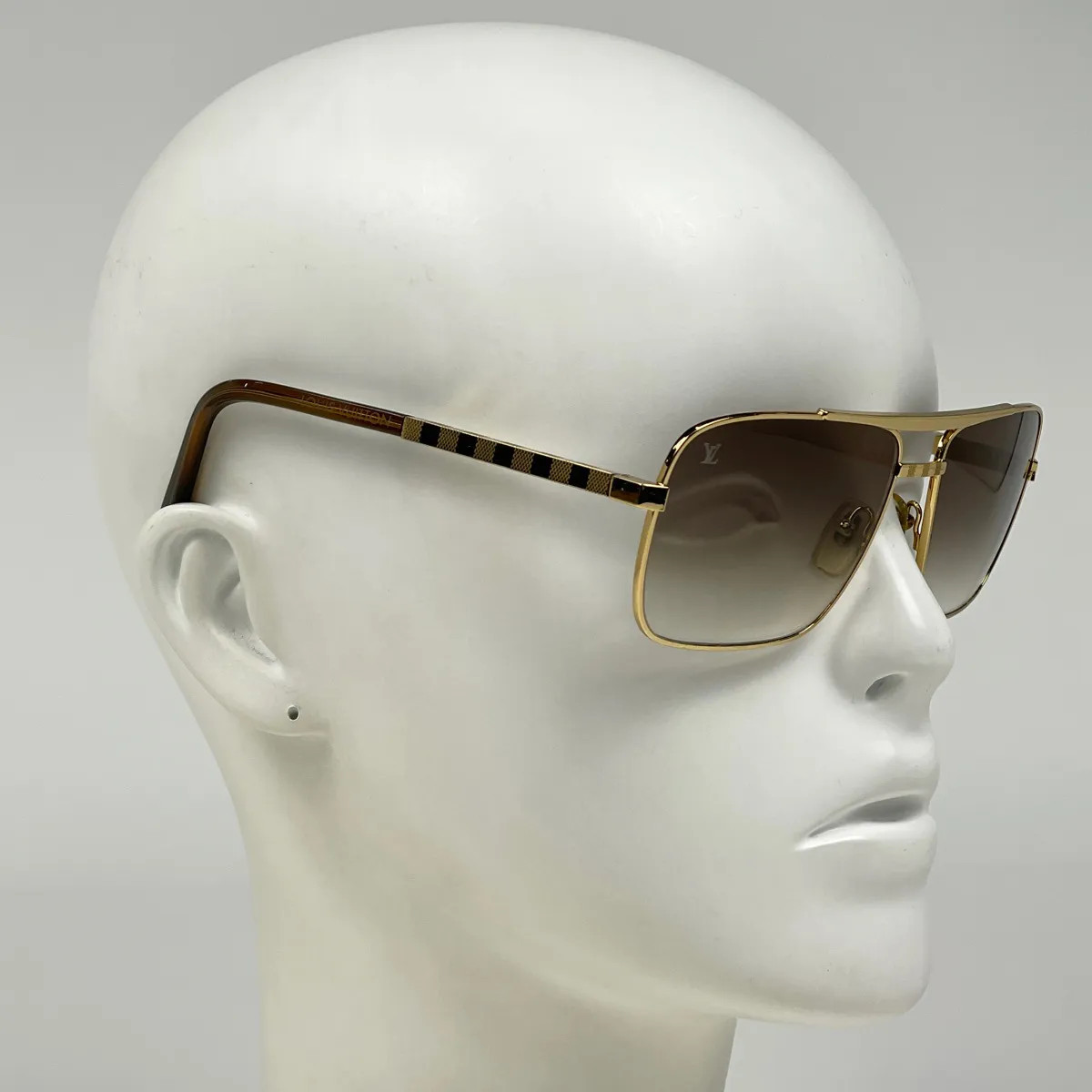 Louis Vuitton Attitude Damier Gradient Sunglasses in Metal Acetate Men's Eyewear thumbnail 8