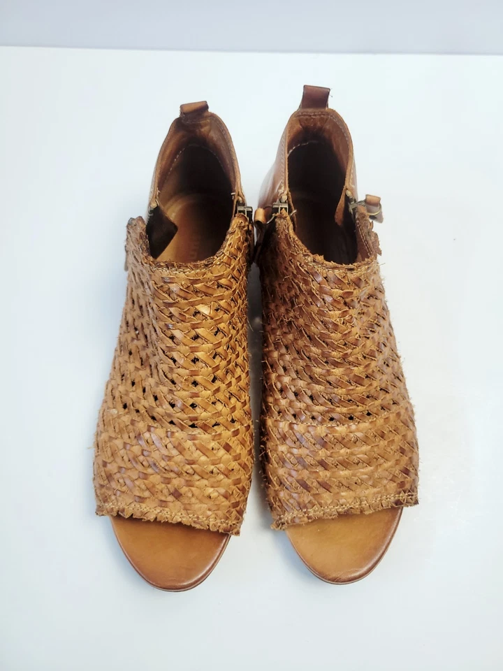 Sundance Woven Leather Asheville Double Zip Peep Toe Sandals Sz EU 38/US 8 Brown - Image 2 of 4
