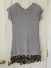 Romeo & Juliet Couture Gray Short Sleeve Floral Ruffle Jersey Dress SZ SM