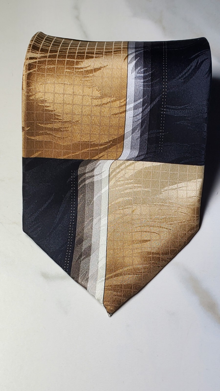 PEACOCK "Tie"