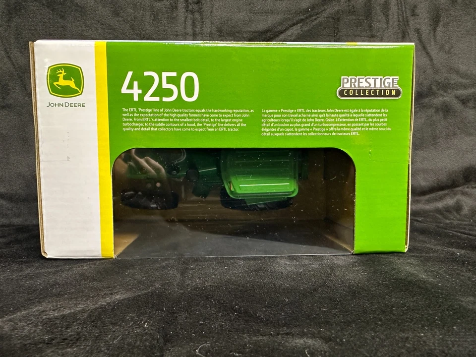 NEW John Deere ERTL 1/32 4250 Prestige Collection Die Cast Replica - LP84520 - Image 2 of 4