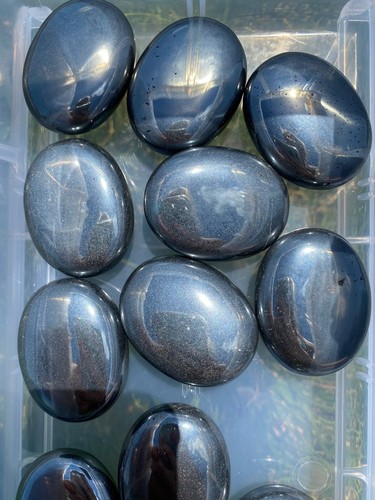 Hematite Palm Stone - Polished Stone Oval, Natural Hematite from Brazil - Picture 2 of 7