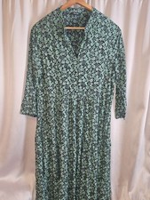 Madewell Flowy Cottagcore Green Floral V-Neck Midi Dress