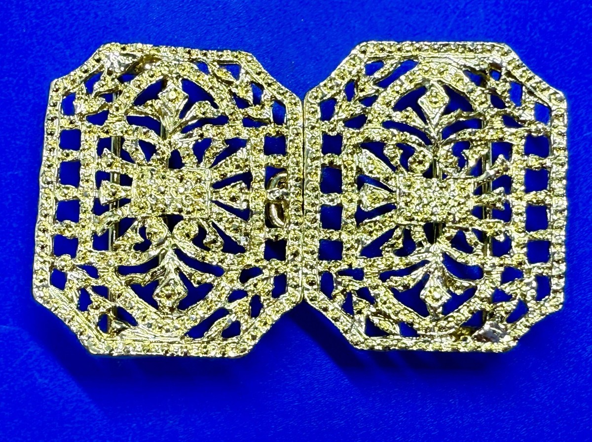 Openwork Filigree Ornate Interlocking Two Piece Vintage Gold  display picture 1
