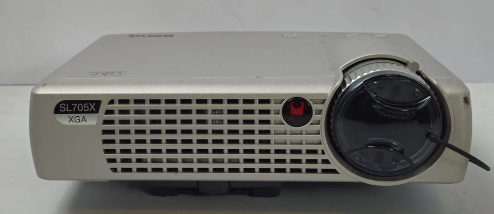 BenQ SL705X XVGA DLP Projector PC/Video/S-Video Input Remote Case Low Lamp Hours - Image 2 of 4