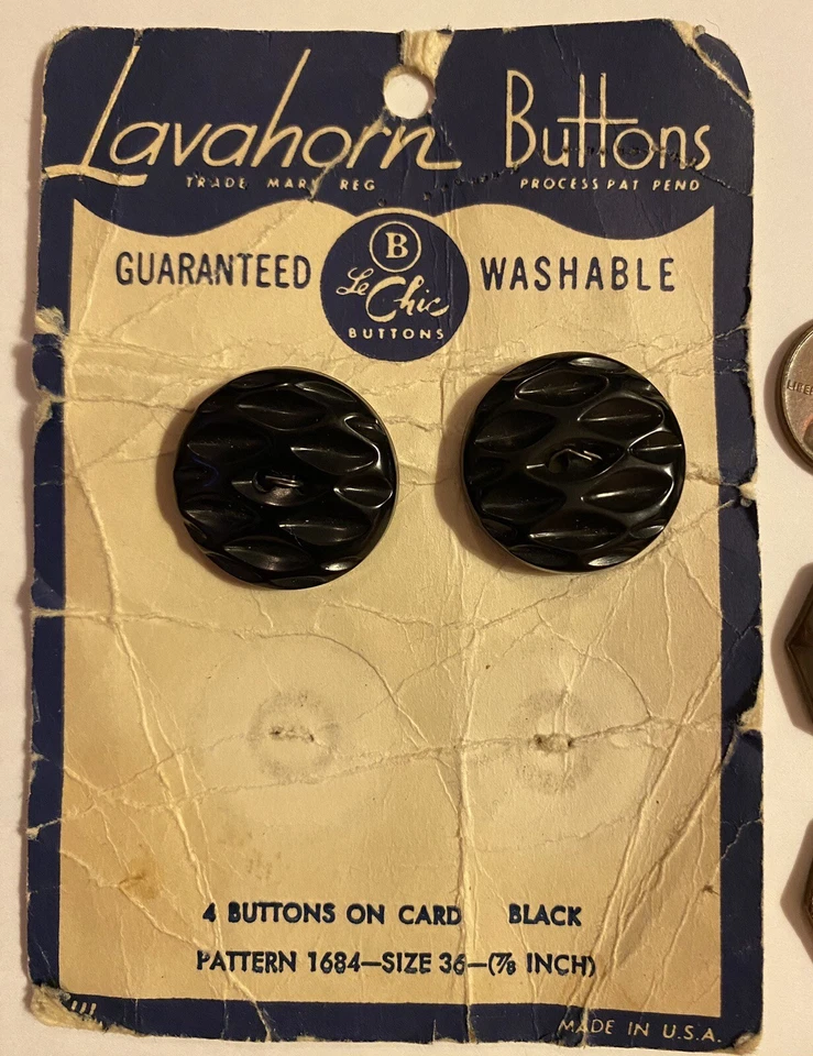 Vintage BLACK WHITE PLASTIC BUTTON LOT old cards lacy pierced deco novelty 100P - Image 2 of 4