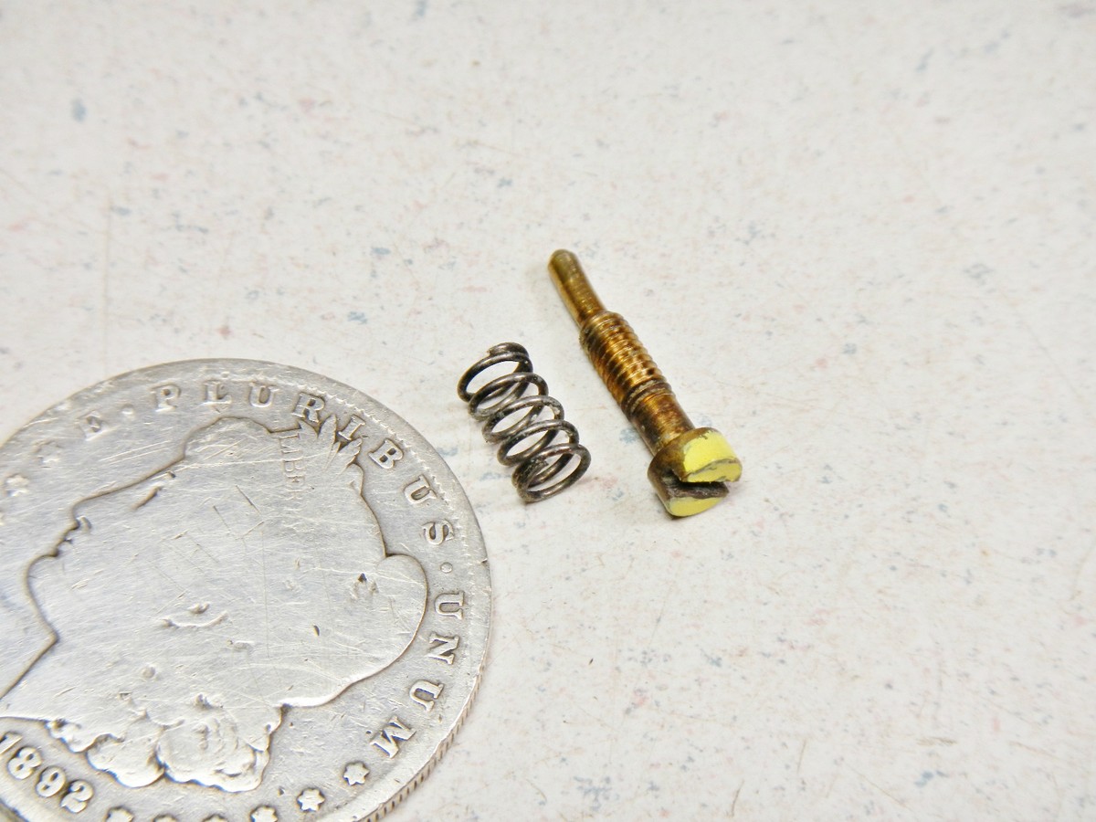 85 HONDA FOURTRAX TRX125 CARBURETOR THROTTLE IDLE ADJUSTER SCREW