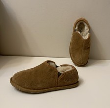 UGG Australia Genuine Suede Sheepskin Slippers Kids Size US 2  EU 32  Brown