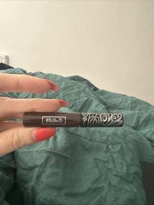 Brandneu ohne Karton Reisegröße Kat Von D Damned flüssiger Lippenstift