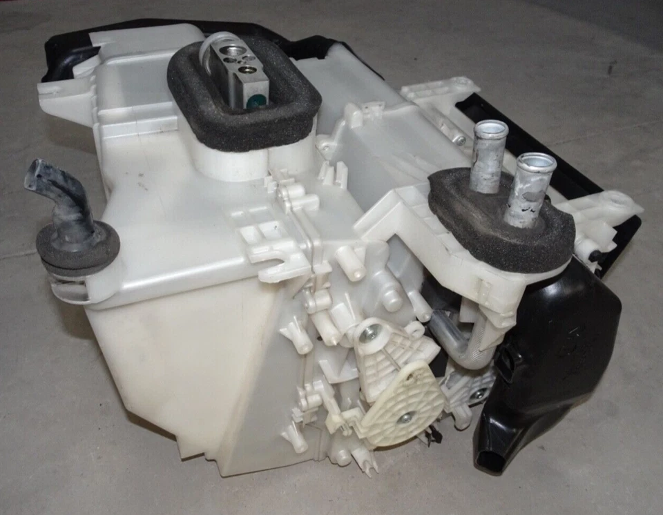 2003-06 三菱 Lancer Evolution 8 9 交流和加热器蒸发器外壳组件 — 第 2/4 张图片