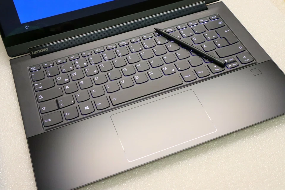 LENOVO YOGA 9i 4-in-1 CONVERTIBLE i7-QUAD UHD-HDR 1-2TB 16GB GAR SHADOW YOGA 9 - Bild 2 von 4