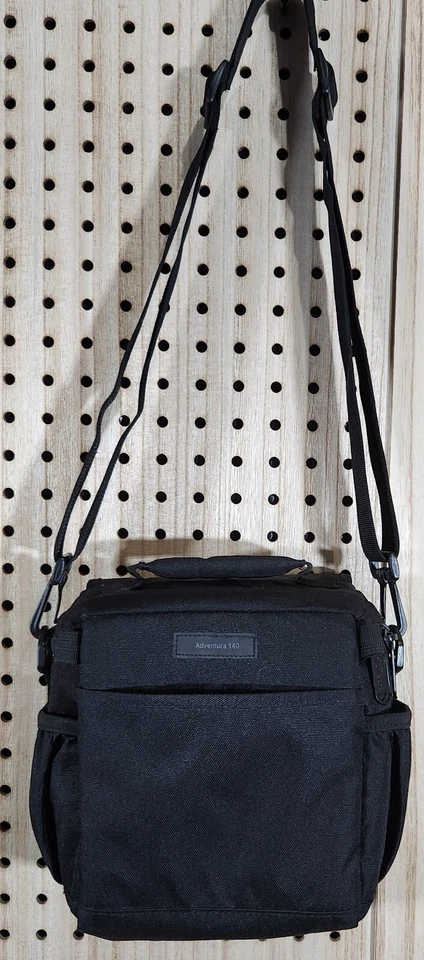 Lowepro Adventura 140 Bolso de Hombro Cámara Almacenamiento Ranura para Tarjetas Lente Bolsillos Acolchados Foto 2 de 4