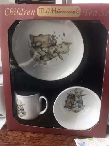 Hummel Reutter Porzellan Germany 3 pc Children Tea Set - Mug, Plate, Bowl New!