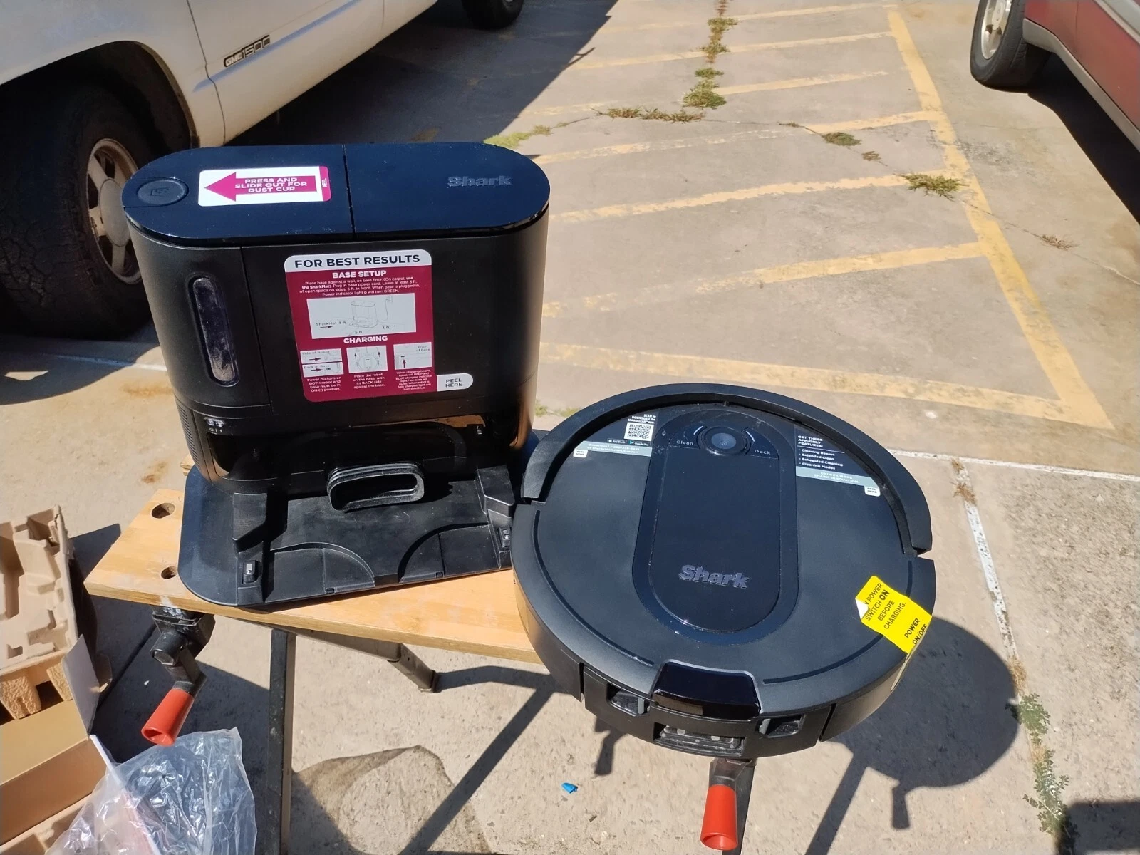 Shark EZ Robot Vacuum with Self-Empty Base RV915S **EUC