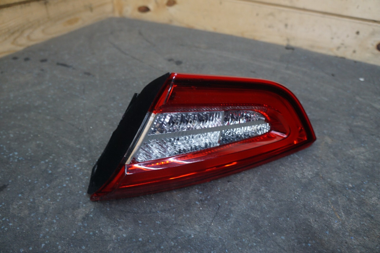 Rear Right Tailgate Tail Light Assembly 6700092 Oem Maserati Quattroporte 13-16
