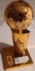 NBA BOSTON CELTICS LARRY BIRD, KEVIN MCHALE, ROBERT PARISH Autograph Gold Trophy — photo 2