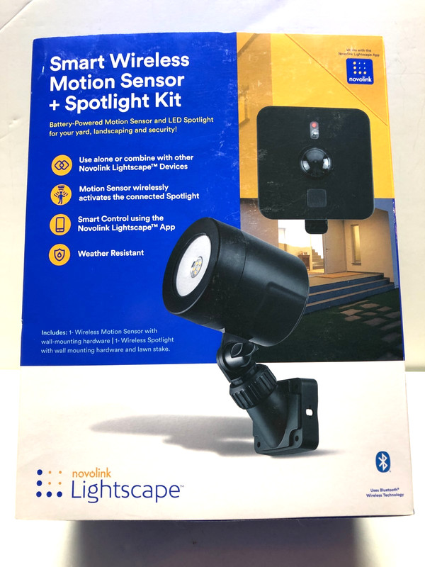 NOVO LIFHTSCAPE MOTION SENSOR  LED  SMART WIRELESS SPOT LIGHT KIT BATTERY POWER