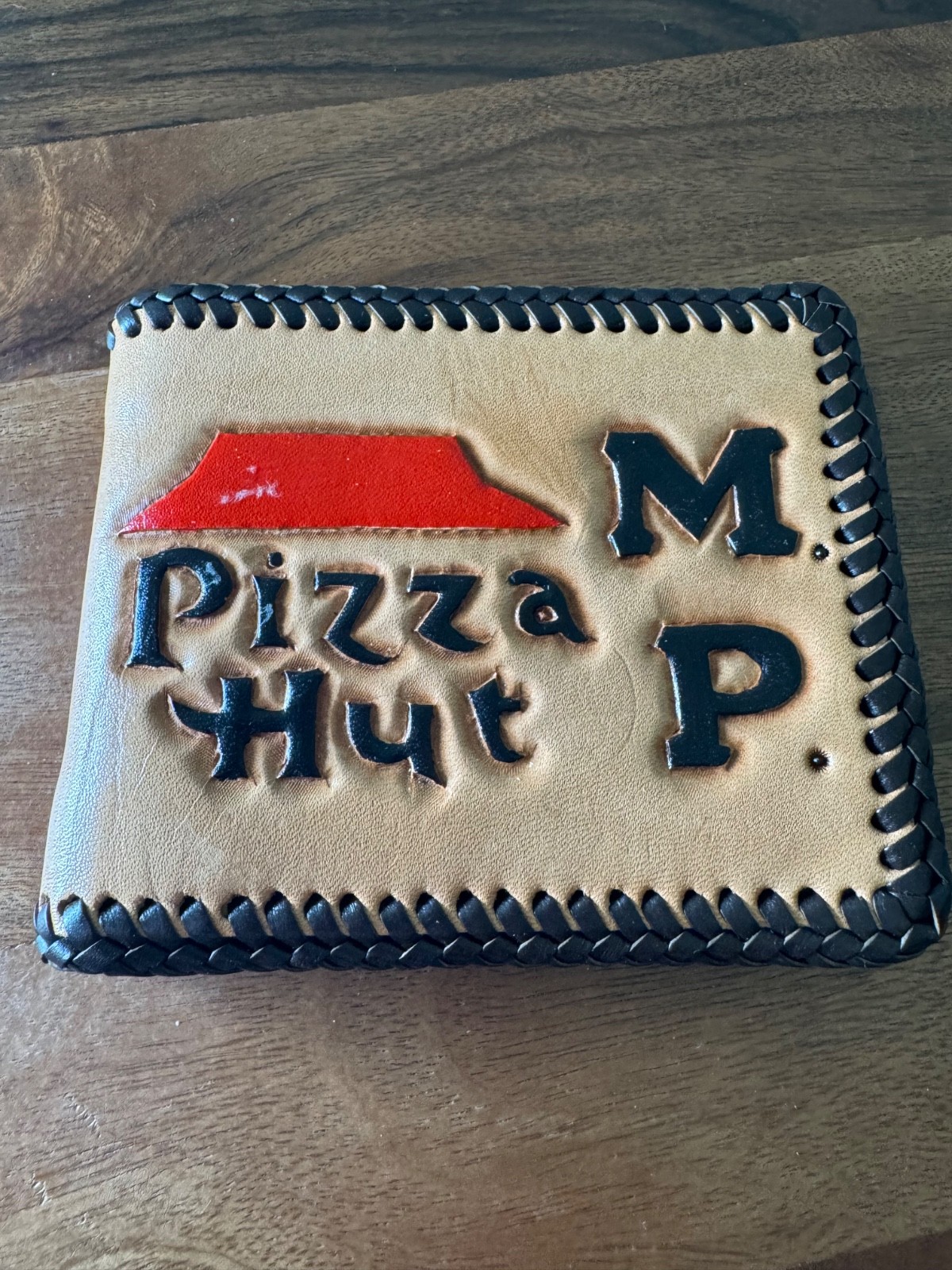 Pizza Hut Taco Hut vintage men’s wallet billfold Americana fast food advertising