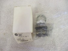 NIB Allen Bradley Bulletin 800T Push Button Type 4, 13   800T-A1D2   Ser T