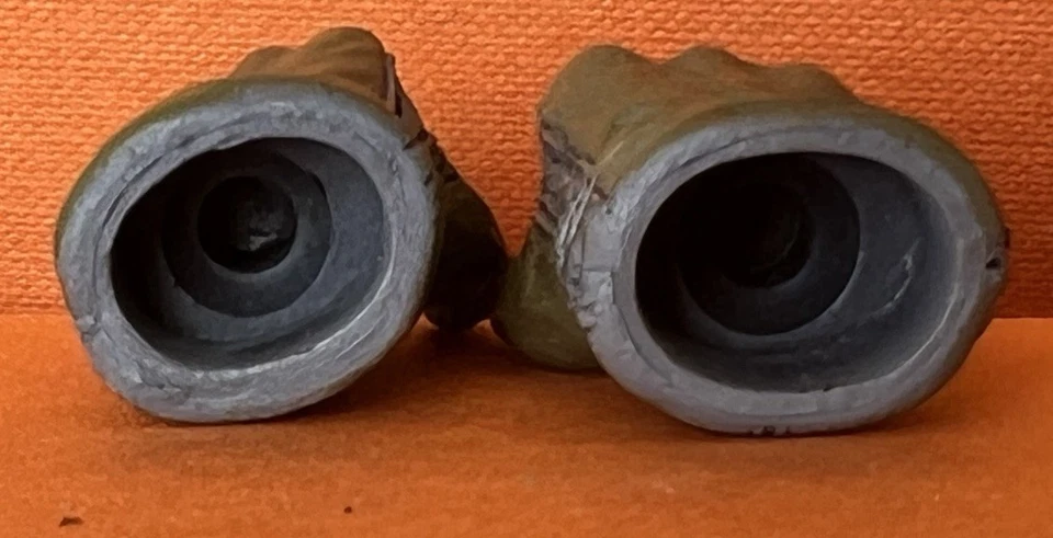 1/6 Scale Hot Toys Predator Billy Molded Nomex Flight Glove Hands MMS73 Trigger - Image 3 of 4